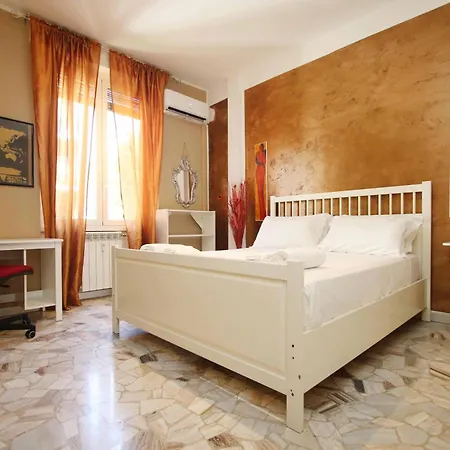 Red Touch Flat - Design & San Siro Apartman Milánó