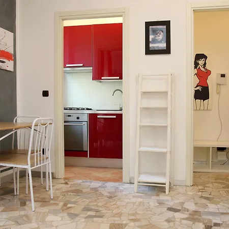 Red Touch Flat - Design & San Siro Apartman